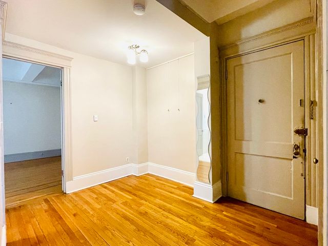 1080 Beacon St 2C, Brookline, MA 02446