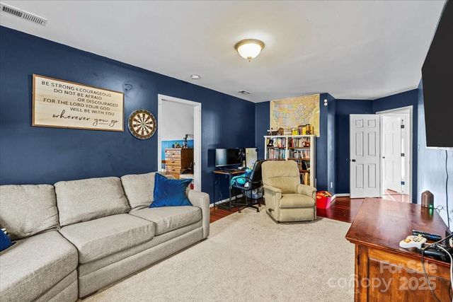 8851 Oldenburg Drive, Mount Pleasant, NC 28124