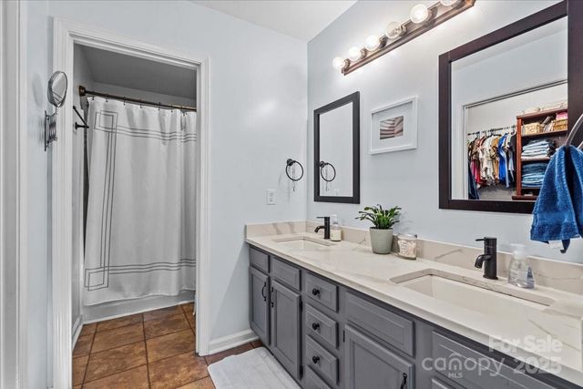 8851 Oldenburg Drive, Mount Pleasant, NC 28124