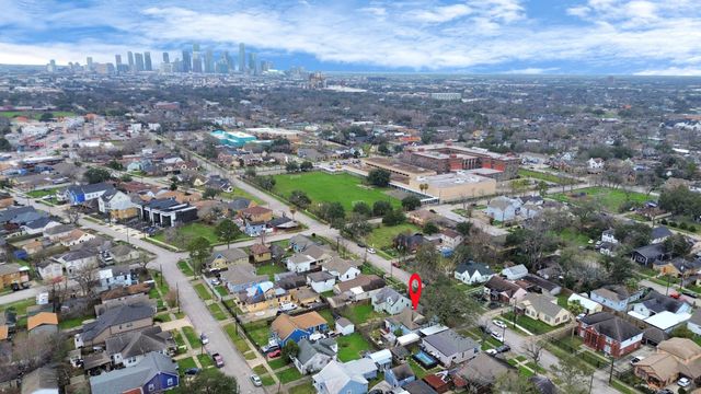 5134 Leeland Street, Houston, TX 77023