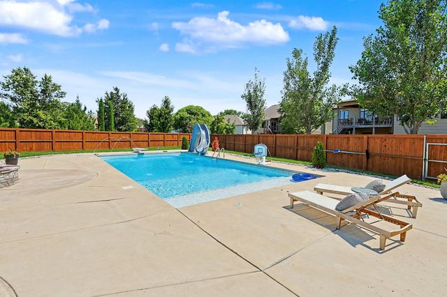 104 N Kennedy, Wichita, KS 67235