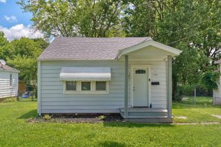 1520 N Rogers Avenue, Springfield, MO 65803
