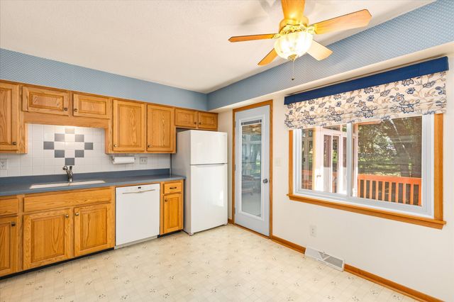 1233 31st Street, West Des Moines, IA 50266