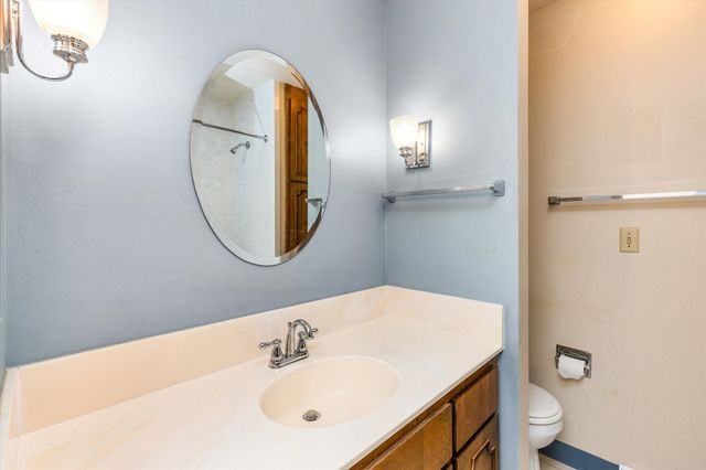 1233 31st Street, West Des Moines, IA 50266