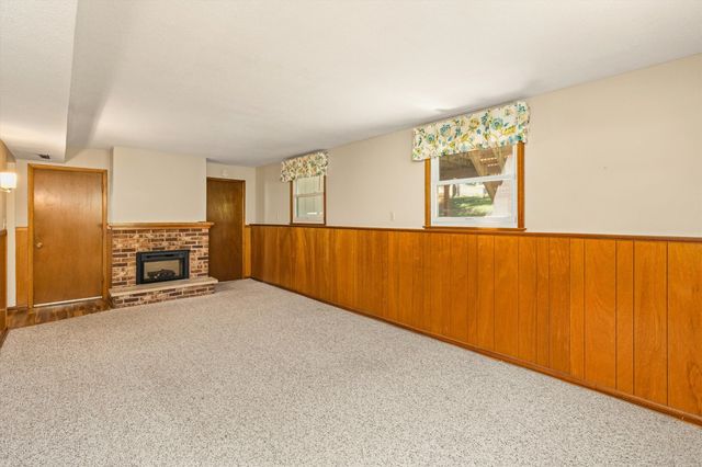 1233 31st Street, West Des Moines, IA 50266