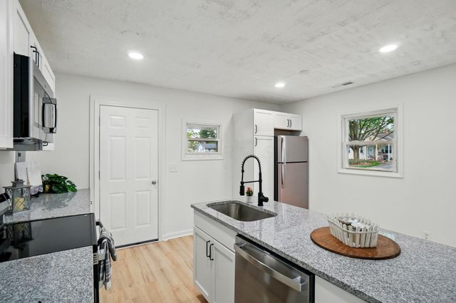 4446 Saint Ann Lane, Columbus, OH 43213