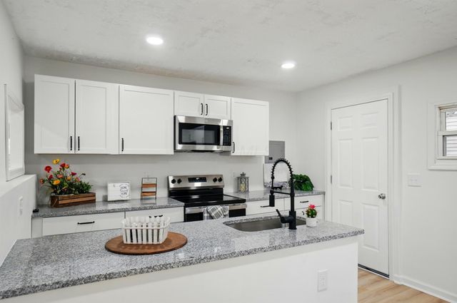 4446 Saint Ann Lane, Columbus, OH 43213