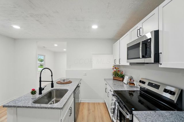 4446 Saint Ann Lane, Columbus, OH 43213