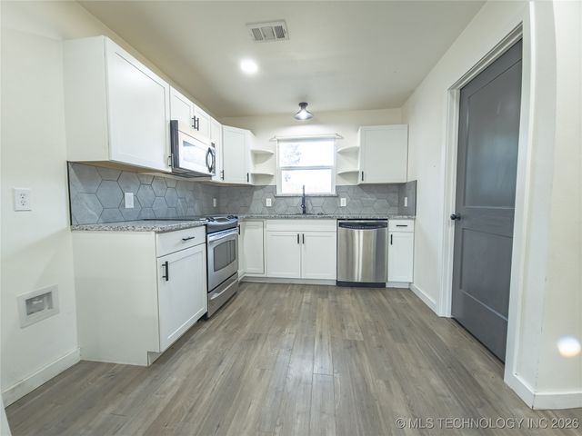 826 Parkland Drive, Durant, OK 74701