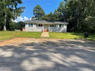 22 Fox Hall Drive B, Douglasville, GA 30135