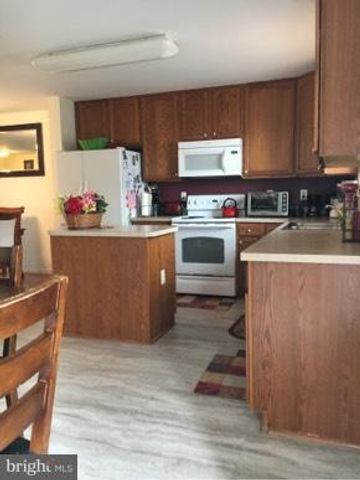 12 MABEL LN, Martinsburg, WV 25404