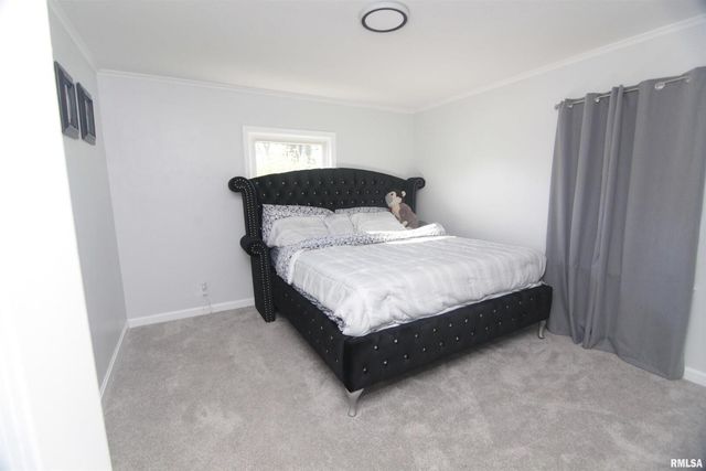 2619 12TH Avenue, Moline, IL 61265