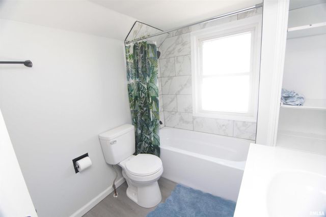 2619 12TH Avenue, Moline, IL 61265