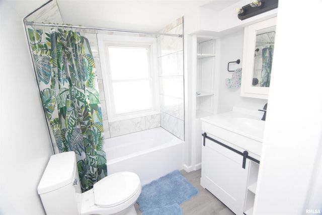 2619 12TH Avenue, Moline, IL 61265