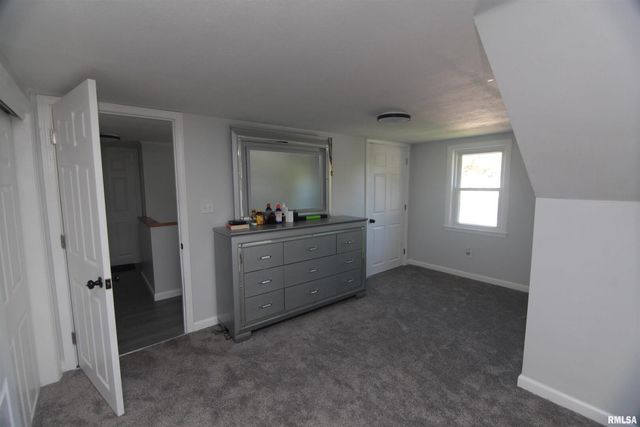 2619 12TH Avenue, Moline, IL 61265