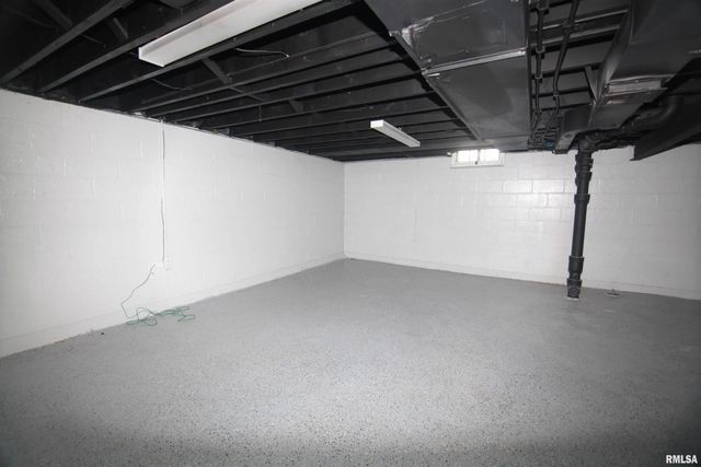 2619 12TH Avenue, Moline, IL 61265