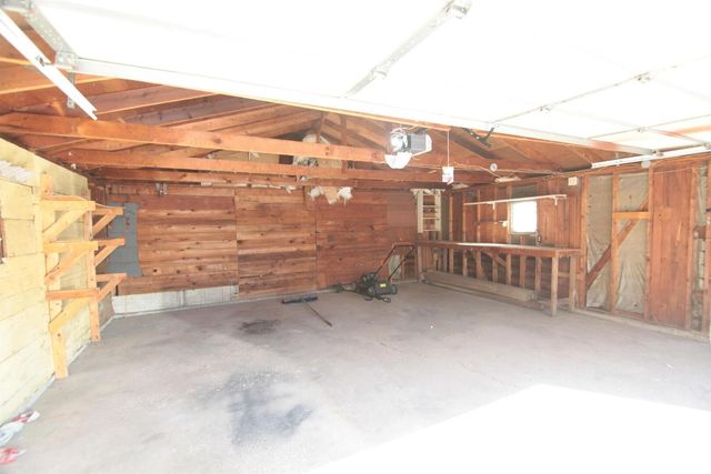 2619 12TH Avenue, Moline, IL 61265