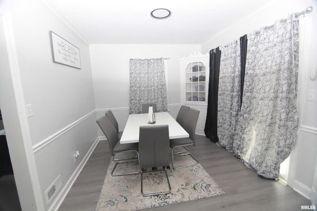 2619 12TH Avenue, Moline, IL 61265