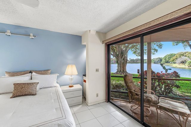 5380 Cedar Lake Drive 102, Boynton Beach, FL 33437