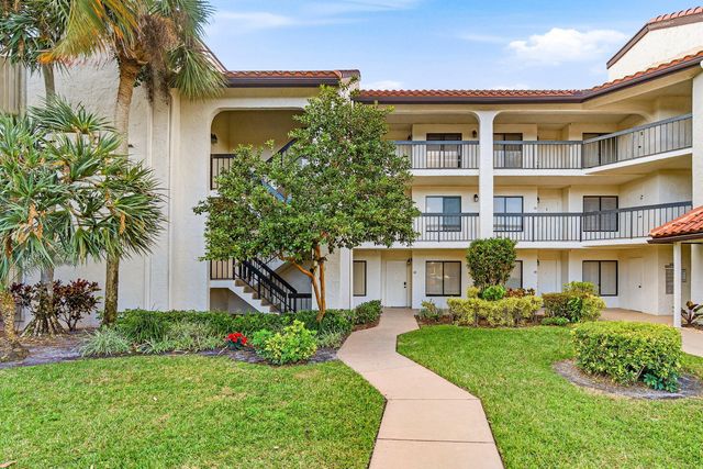 5380 Cedar Lake Drive 102, Boynton Beach, FL 33437