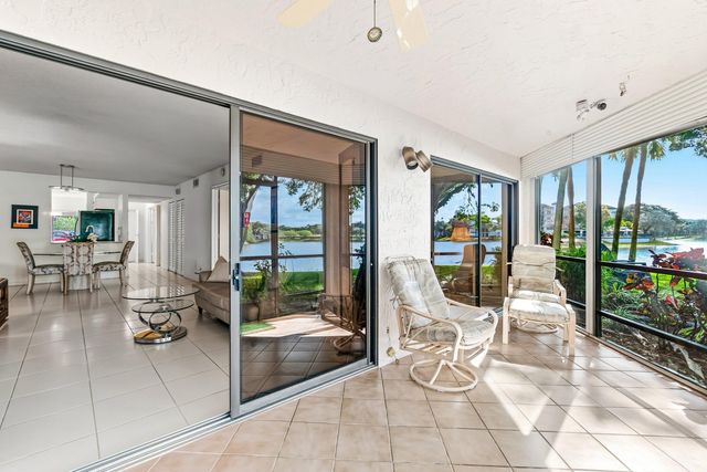 5380 Cedar Lake Drive 102, Boynton Beach, FL 33437