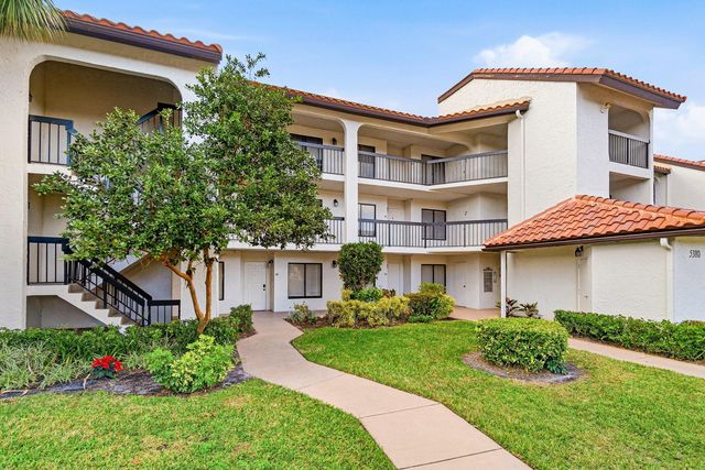 5380 Cedar Lake Drive 102, Boynton Beach, FL 33437