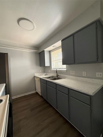 1227 Lyric Lane 131, Pasadena, TX 77503