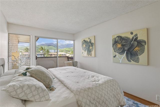 444 Lunalilo Home Road 123, Honolulu, HI 96825