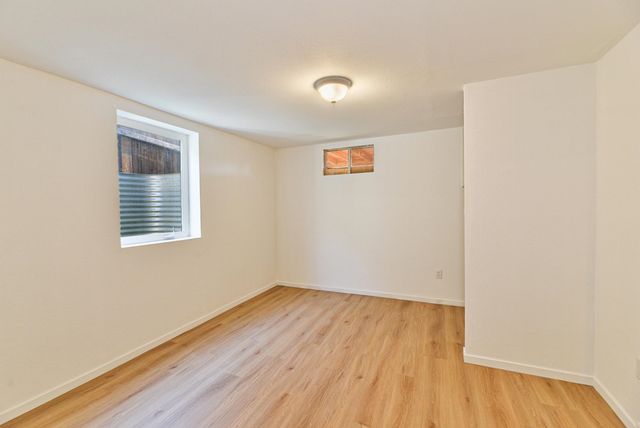 2912 N Hemlock St, Spokane, WA 99205