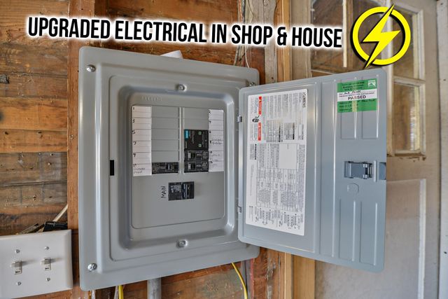 2912 N Hemlock St, Spokane, WA 99205