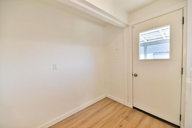 2912 N Hemlock St, Spokane, WA 99205