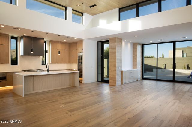 10905 E OBERLIN Way, Scottsdale, AZ 85262