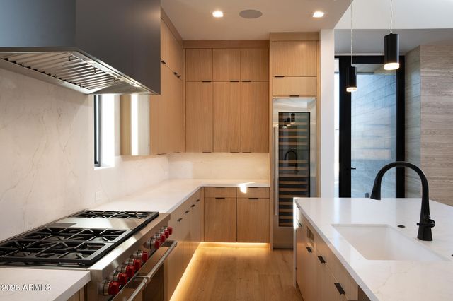 10905 E OBERLIN Way, Scottsdale, AZ 85262