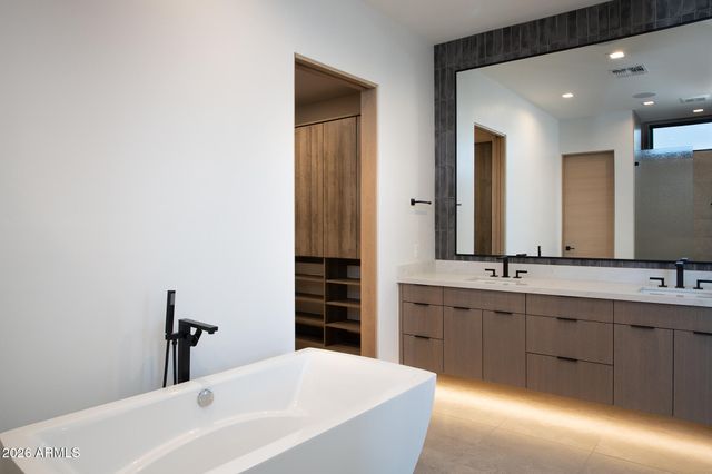 10905 E OBERLIN Way, Scottsdale, AZ 85262