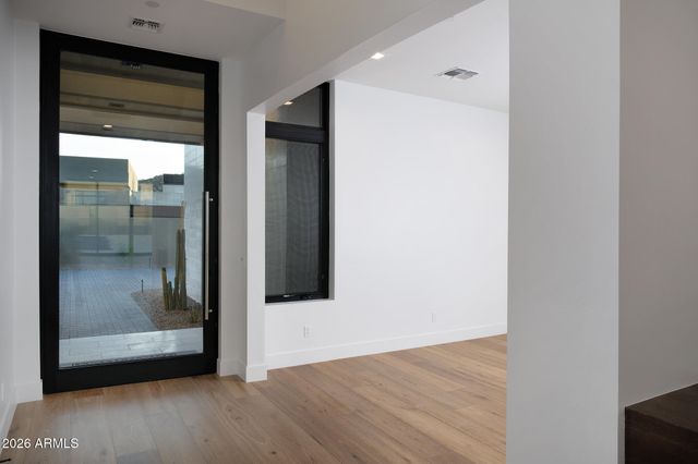 10905 E OBERLIN Way, Scottsdale, AZ 85262