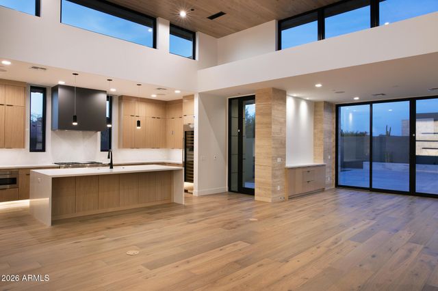 10905 E OBERLIN Way, Scottsdale, AZ 85262