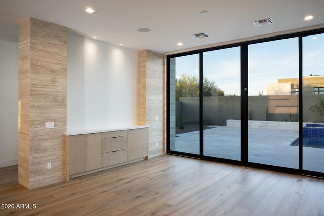 10905 E OBERLIN Way, Scottsdale, AZ 85262