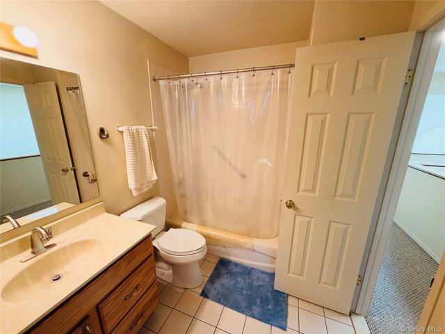 298 Prairie Court, Manorville, NY 11949