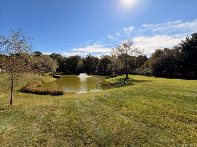 298 Prairie Court, Manorville, NY 11949