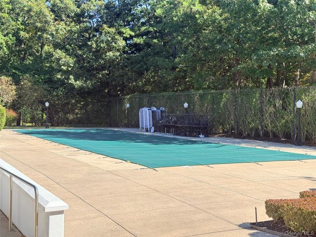 298 Prairie Court, Manorville, NY 11949