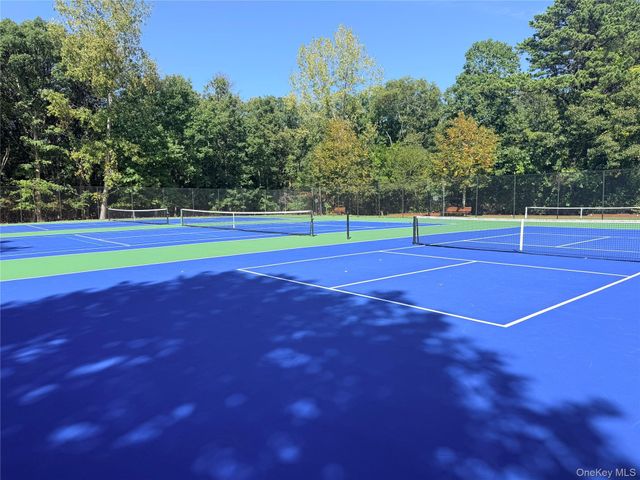 298 Prairie Court, Manorville, NY 11949
