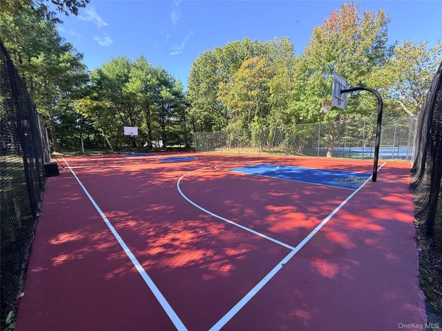 298 Prairie Court, Manorville, NY 11949