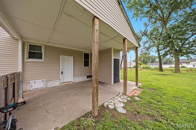 4216 Nameoki Road, Granite City, IL 62040