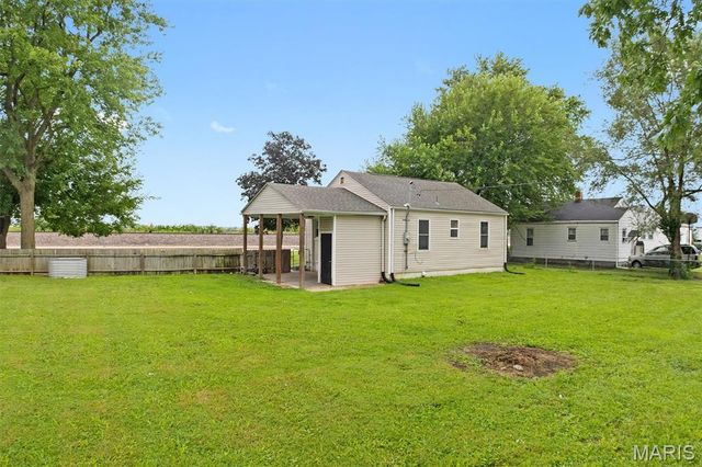 4216 Nameoki Road, Granite City, IL 62040