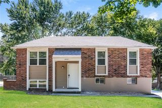 19707 E Millhaven Street, Independence, MO 64056