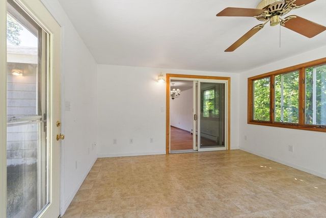 190 Deering Dr, Tewksbury, MA 01876