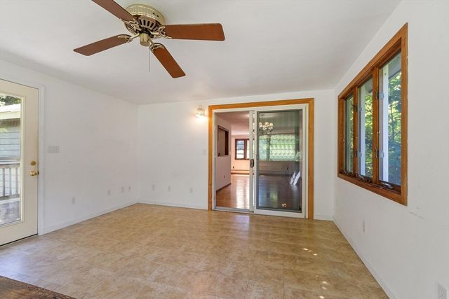 190 Deering Dr, Tewksbury, MA 01876