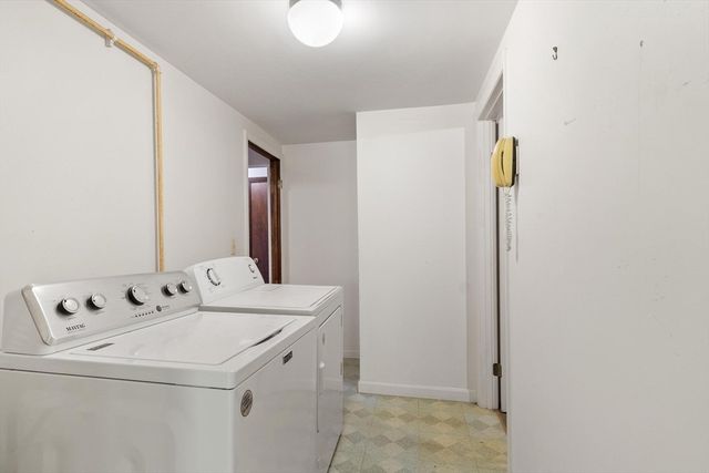 190 Deering Dr, Tewksbury, MA 01876