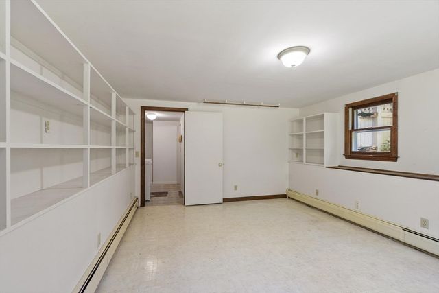 190 Deering Dr, Tewksbury, MA 01876