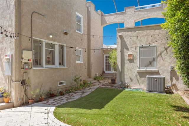 24 Lindero, Long Beach, CA 90803